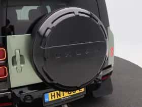 Land Rover Defender (2024) thumbnail 23