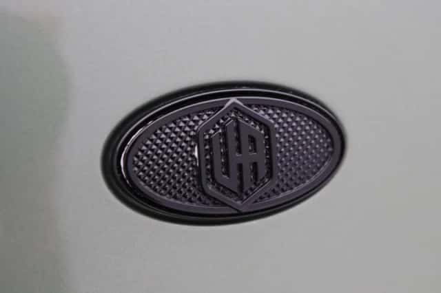 Land Rover Defender (2024) thumbnail 25