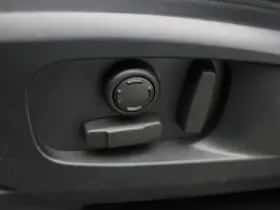 Land Rover Defender (2024) thumbnail 30