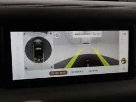 Land Rover Defender (2024) thumbnail 39