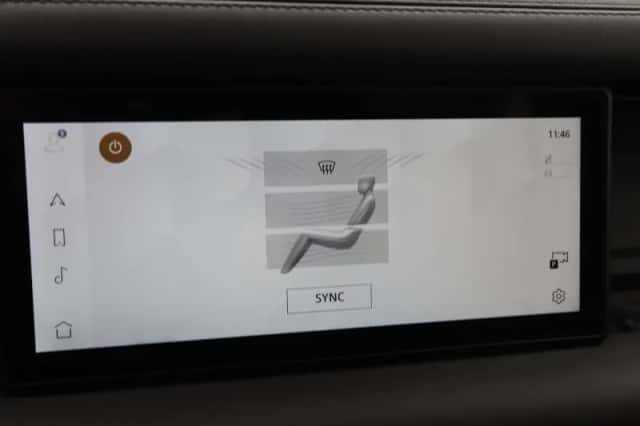 Land Rover Defender (2024) thumbnail 41