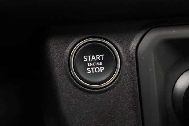 Land Rover Defender (2024) thumbnail 44