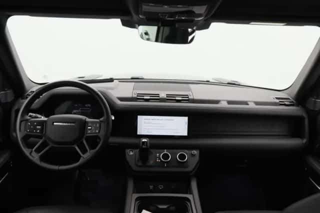Land Rover Defender (2024) thumbnail 50