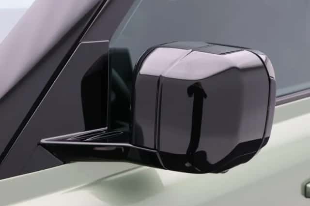 Land Rover Defender (2024) thumbnail 58