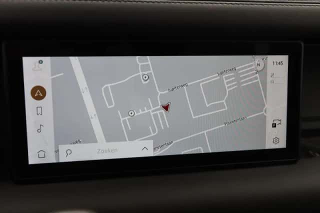 Land Rover Defender (2024) thumbnail 9