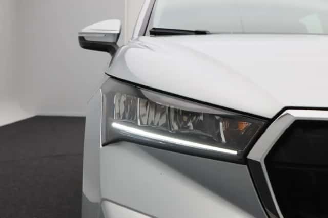 Škoda Enyaq (2023) thumbnail 11