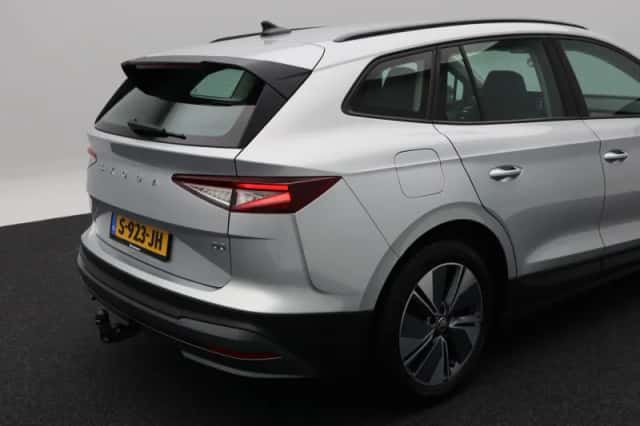 Škoda Enyaq (2023) thumbnail 16