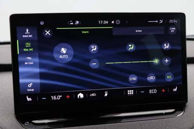 Škoda Enyaq (2023) thumbnail 26