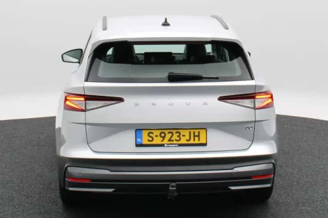Škoda Enyaq (2023) thumbnail 7