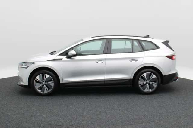 Škoda Enyaq (2023) thumbnail 10