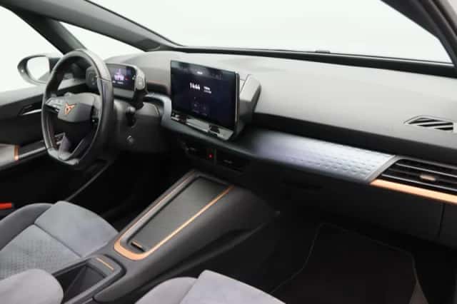 CUPRA Born (2022) thumbnail 34