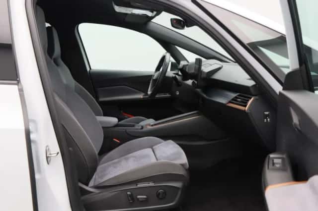 CUPRA Born (2022) thumbnail 35