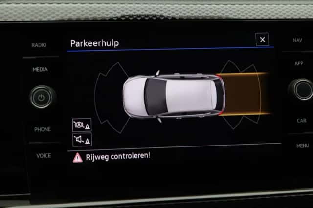 Volkswagen Polo (2022) thumbnail 24