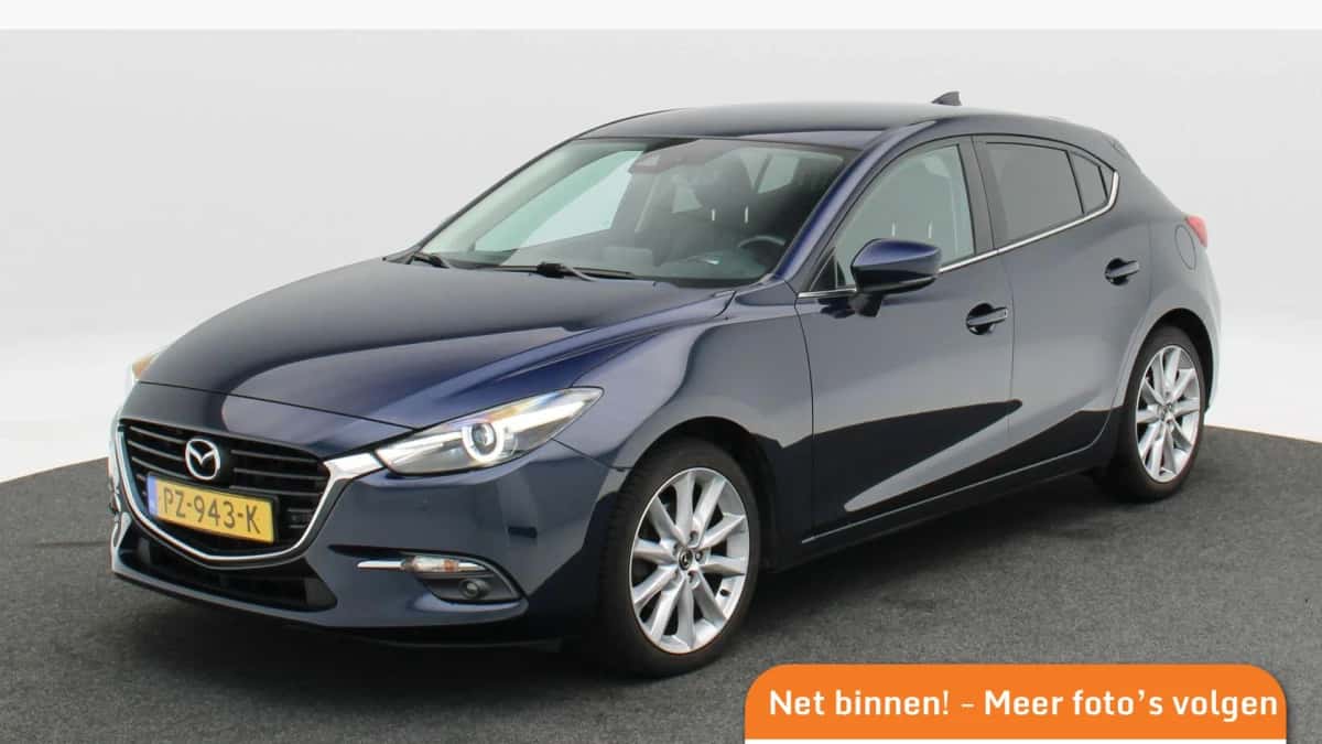 Mazda 3 (2017) — foto 1