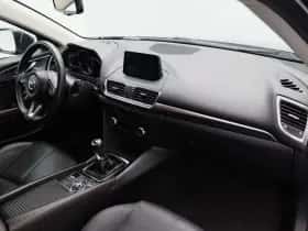 Mazda 3 (2017) thumbnail 15