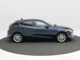 Mazda 3 (2017) thumbnail 6