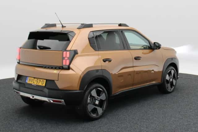 Fiat Grande Panda (2025) thumbnail 2