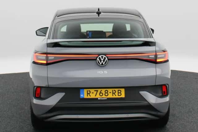 Volkswagen ID.5 (2022) thumbnail 7