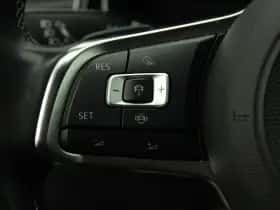 Volkswagen T-Roc (2022) thumbnail 8