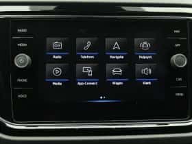Volkswagen T-Roc (2022) thumbnail 9