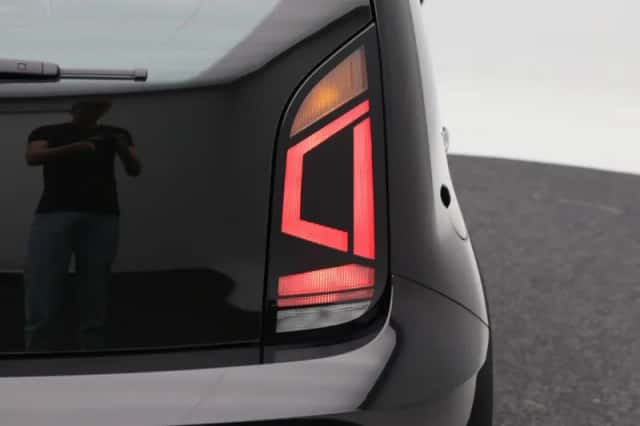 Volkswagen Up! (2023) thumbnail 12
