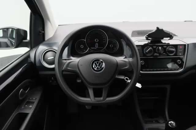 Volkswagen Up! (2023) thumbnail 26