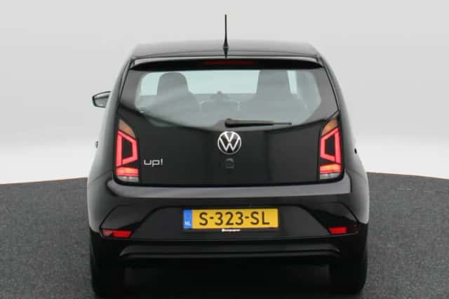 Volkswagen Up! (2023) thumbnail 5