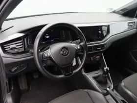 Volkswagen Polo (2018) thumbnail 3