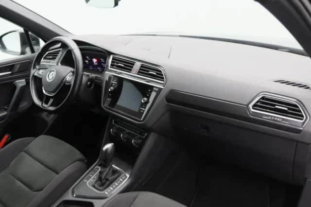 Volkswagen Tiguan (2020) thumbnail 17