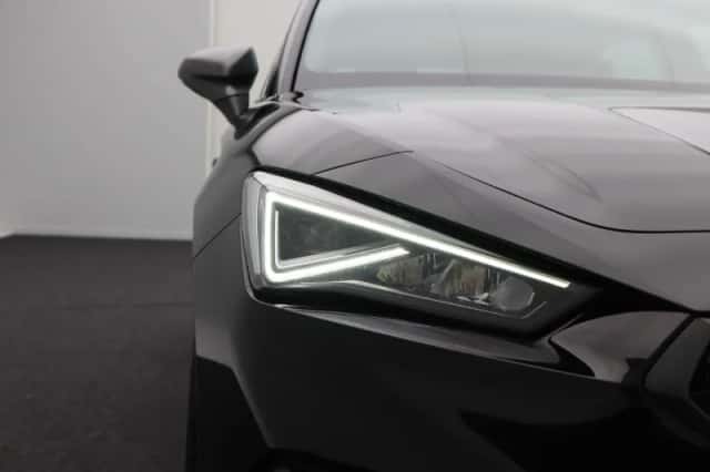 SEAT Leon Sportstourer (2021) thumbnail 9