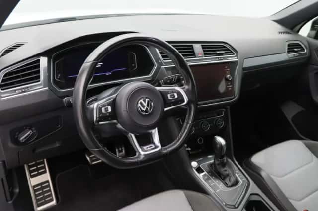 Volkswagen Tiguan (2020) thumbnail 3