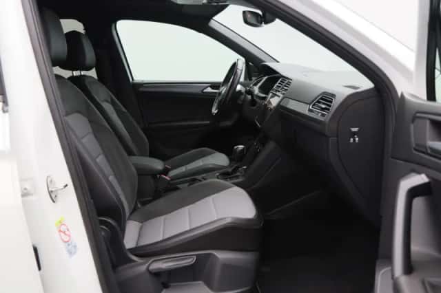 Volkswagen Tiguan (2020) thumbnail 44