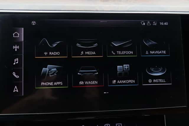 Audi e-tron (2019) thumbnail 24
