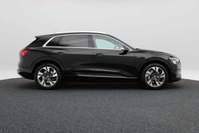 Audi e-tron (2019) thumbnail 6