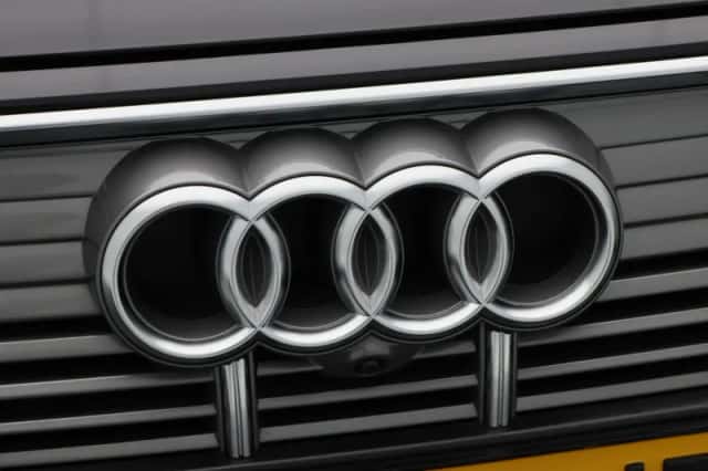 Audi e-tron (2019) thumbnail 9