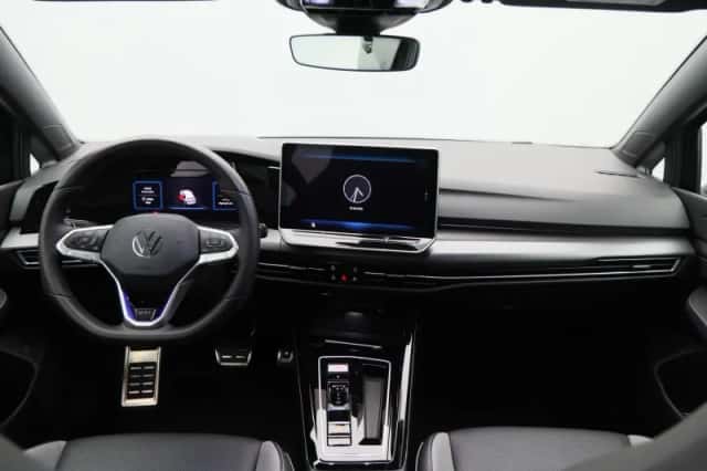 Volkswagen Golf (2025) thumbnail 38