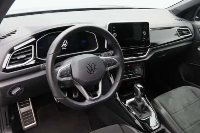 Volkswagen T-Roc (2025) thumbnail 3