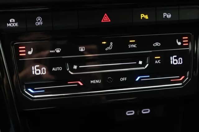 Volkswagen T-Roc (2025) thumbnail 30