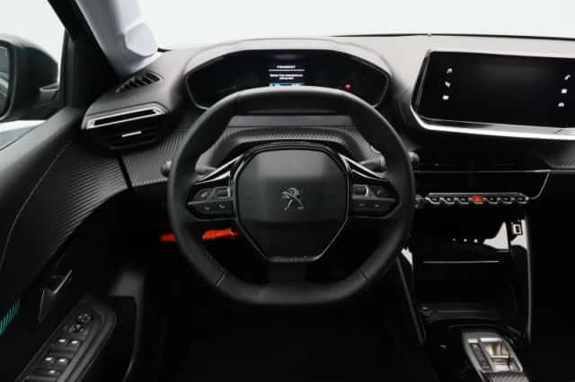 Peugeot e-208 (2022) thumbnail 31