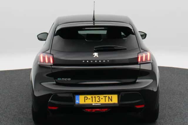 Peugeot e-208 (2022) thumbnail 7