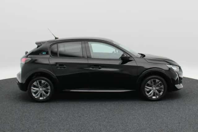 Peugeot e-208 (2022) thumbnail 8