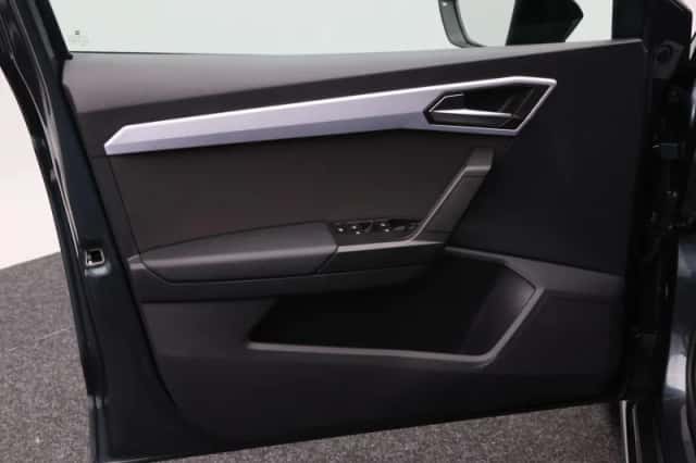 SEAT Ibiza (2023) thumbnail 17