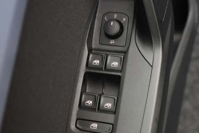 SEAT Ibiza (2023) thumbnail 18