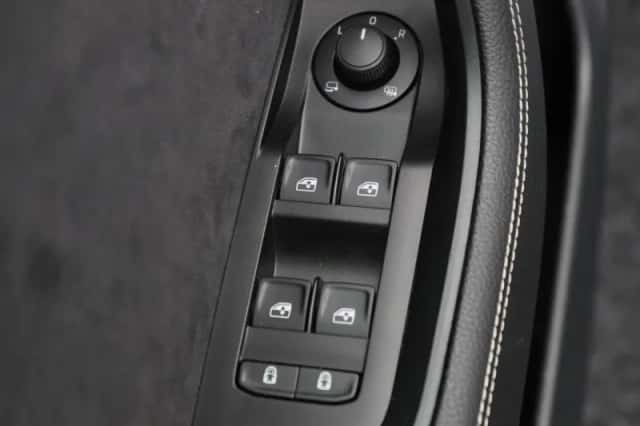 Škoda Superb (2021) thumbnail 20