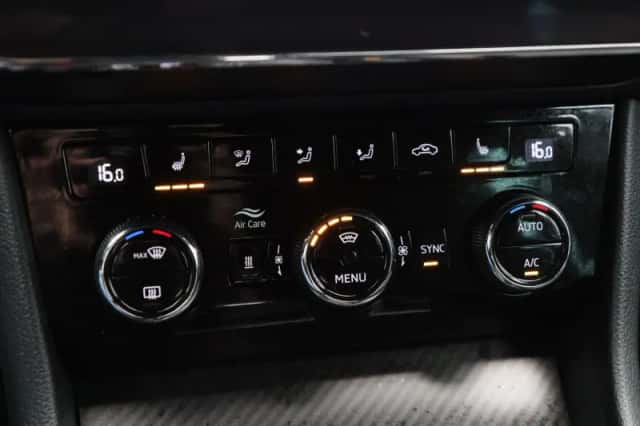 Škoda Superb (2021) thumbnail 30