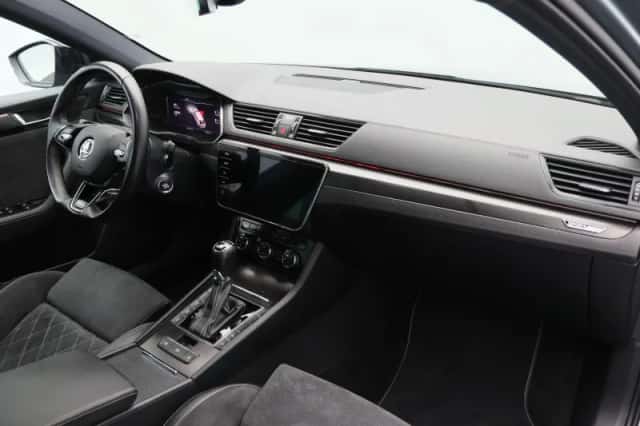 Škoda Superb (2021) thumbnail 39