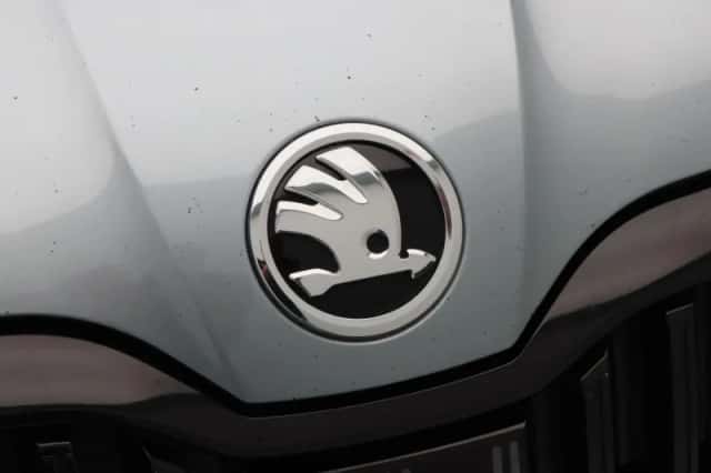 Škoda Superb (2021) thumbnail 9