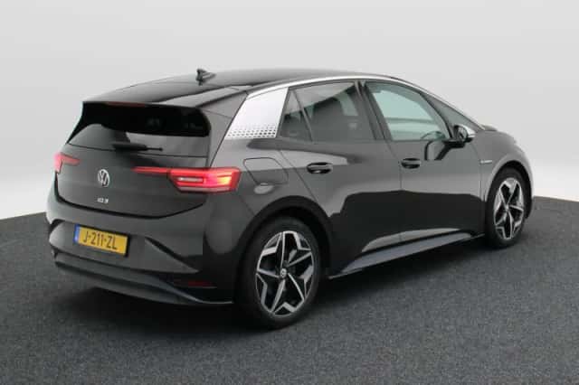 Volkswagen ID.3 (2020) thumbnail 2