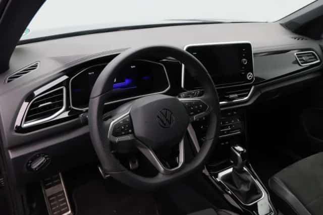 Volkswagen T-Roc (2025) thumbnail 3