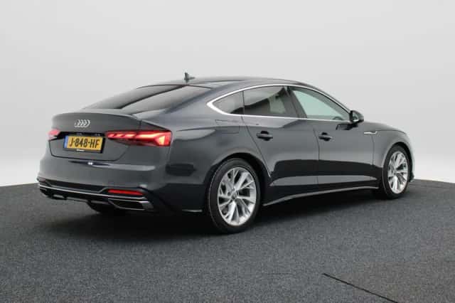Audi A5 (2020) thumbnail 2